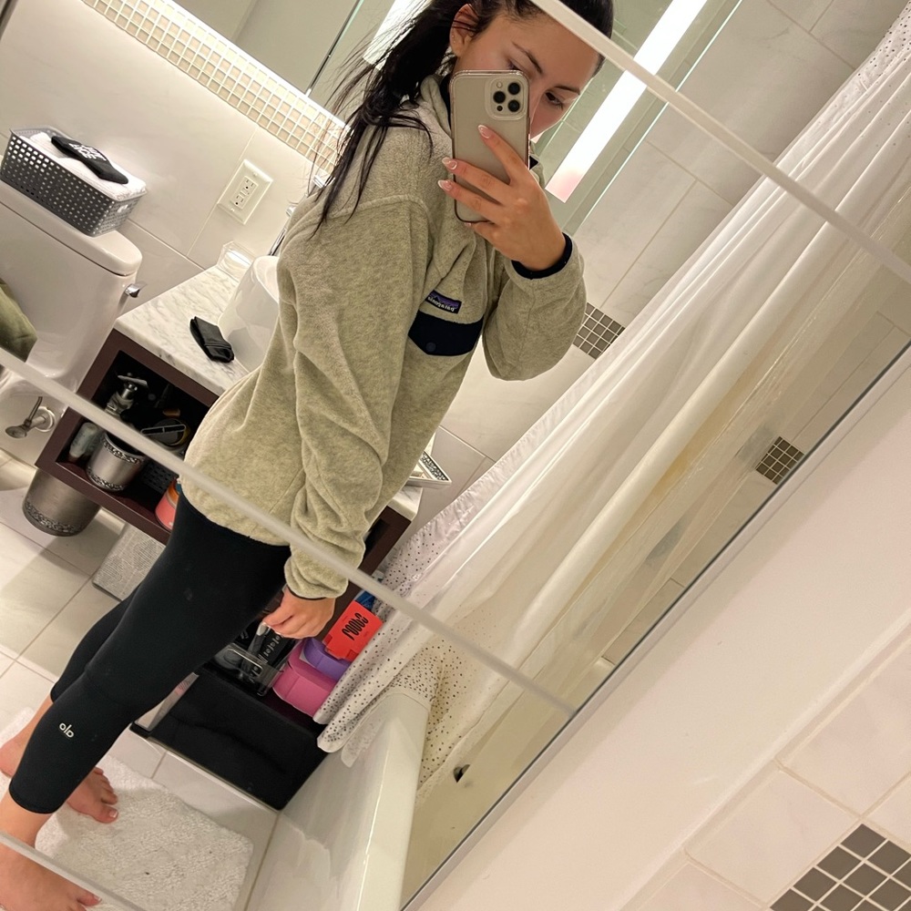 Patagonia sweatshirt - Picture 3 of 6